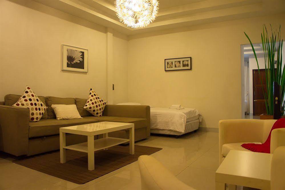 Ratchadamnoen Residence Bangkok Zewnętrze zdjęcie