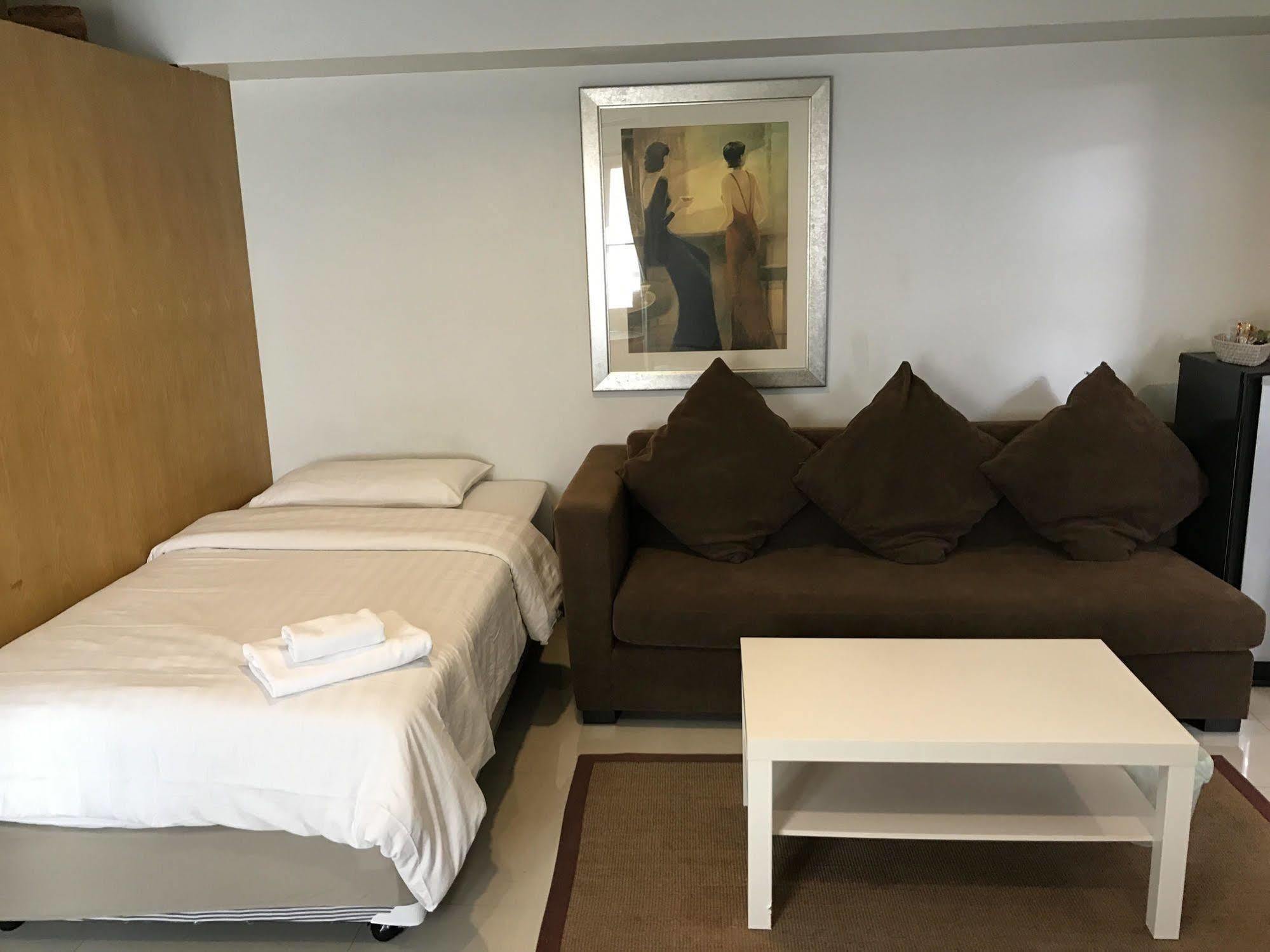 Ratchadamnoen Residence Bangkok Zewnętrze zdjęcie