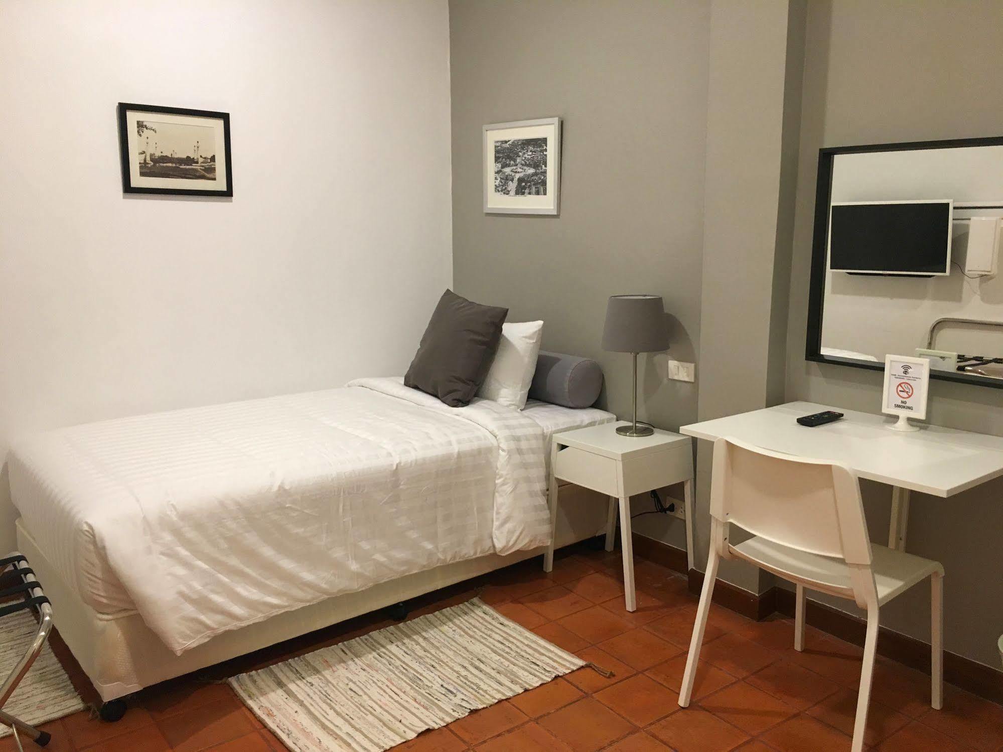 Ratchadamnoen Residence Bangkok Zewnętrze zdjęcie